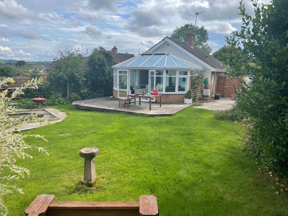 3 Bed Bungalow In Winchcombe, Cotswolds,Gloucester Bagian luar foto